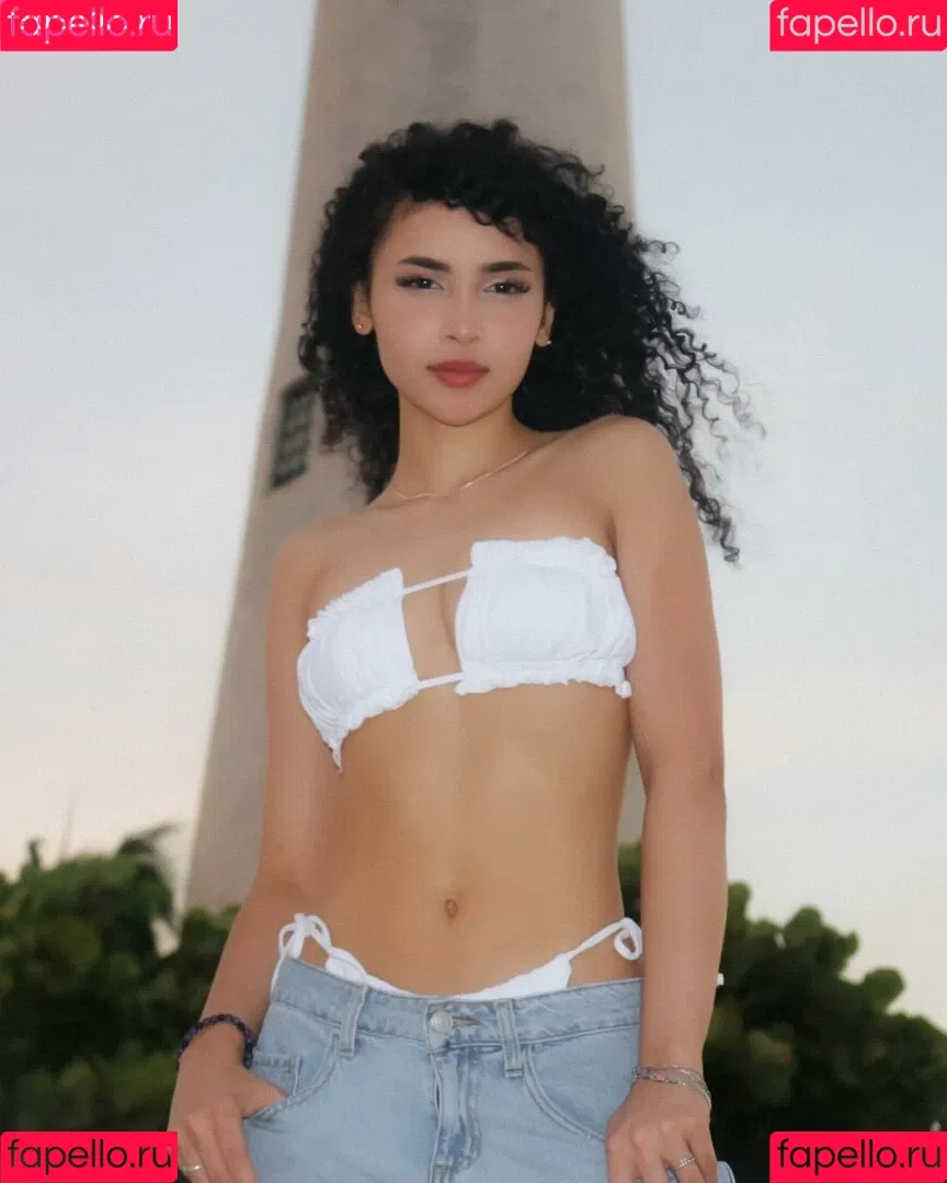 Ashleyrqe Onlyfans Photo Gallery 