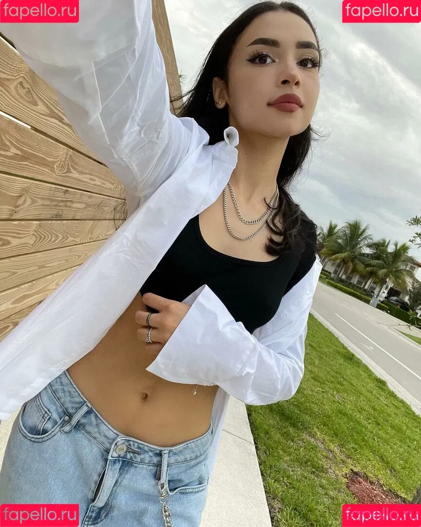 Ashleyrqe Onlyfans Photo Gallery 