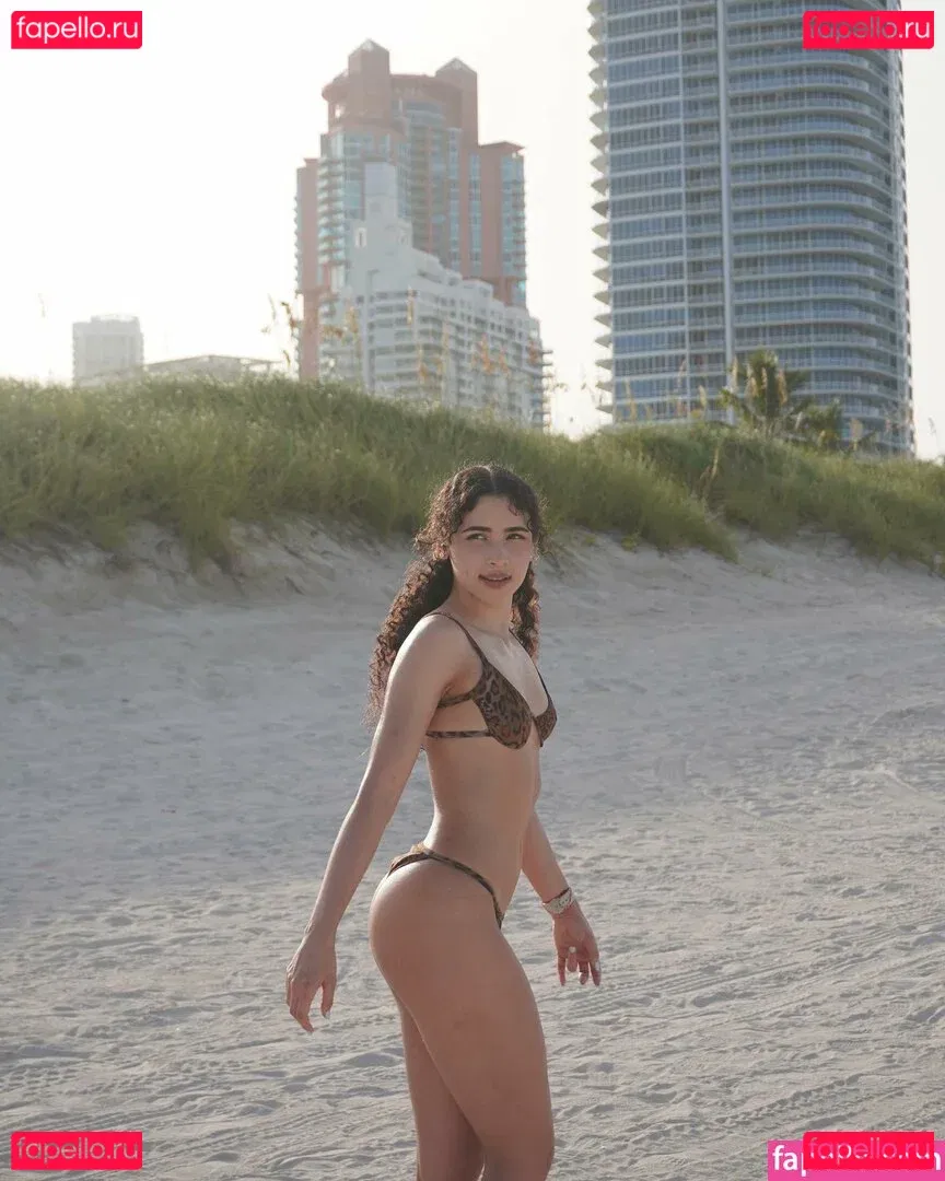 Ashleyrqe Onlyfans Photo Gallery 