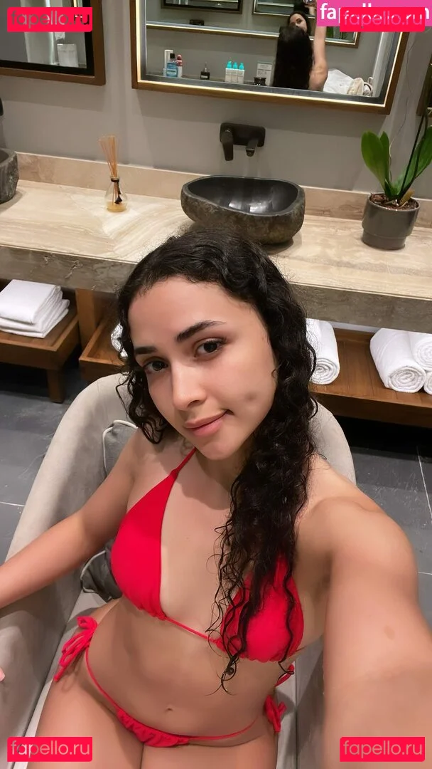 Ashleyrqe Onlyfans Photo Gallery 