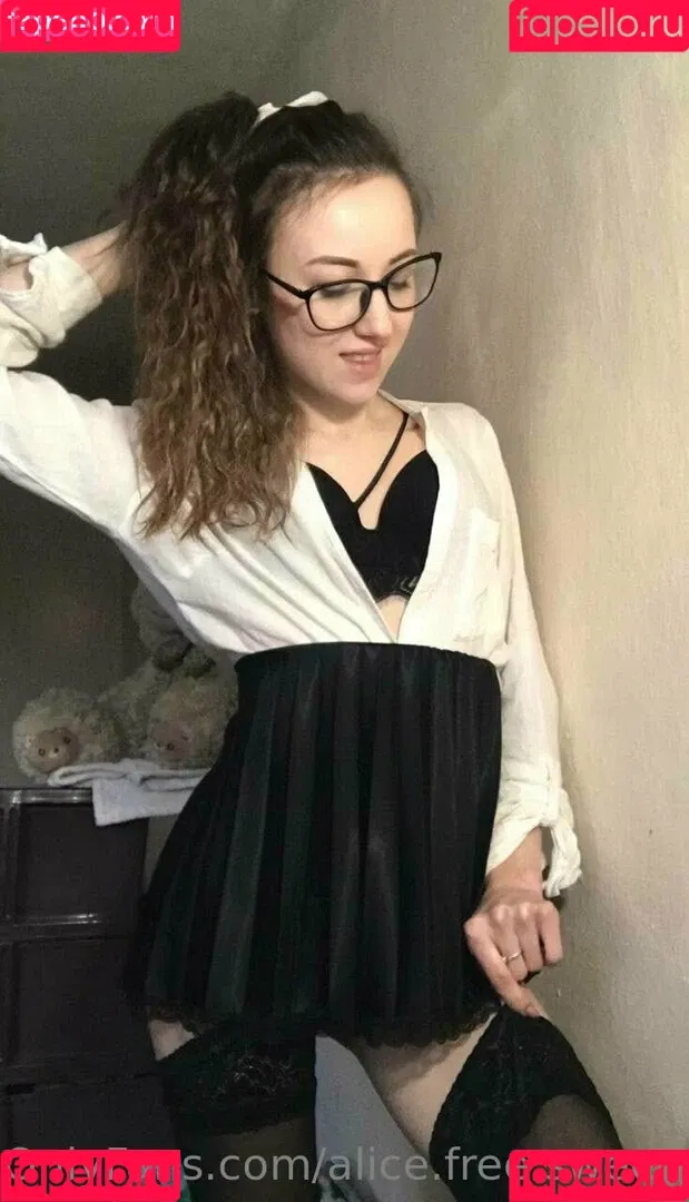 alice.free.sweets Onlyfans Photo Gallery 
