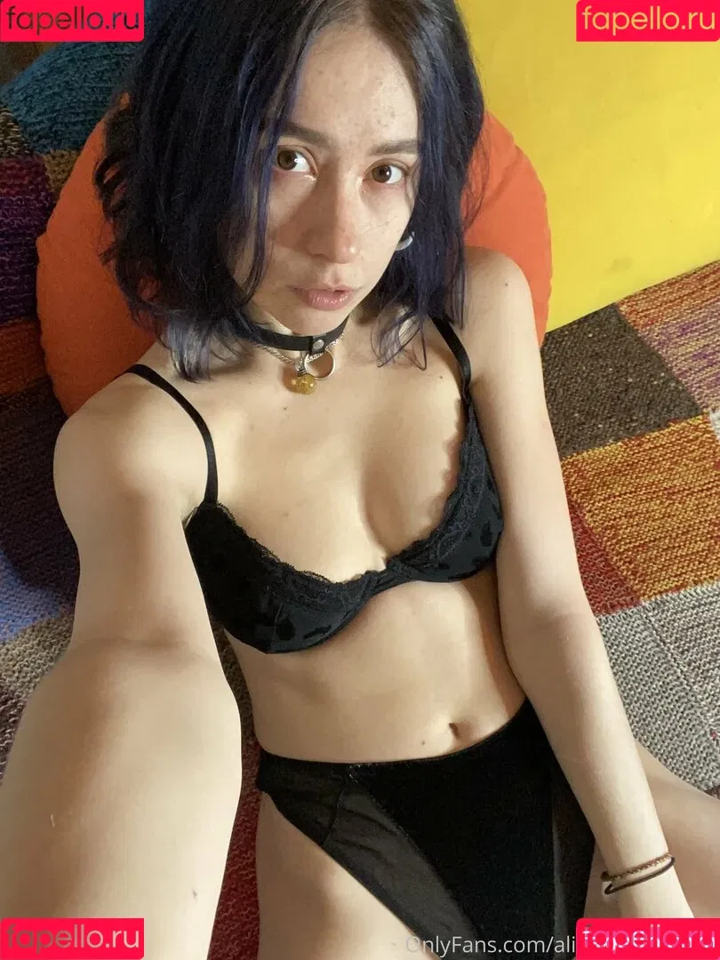 alice.free.sweets Onlyfans Photo Gallery 