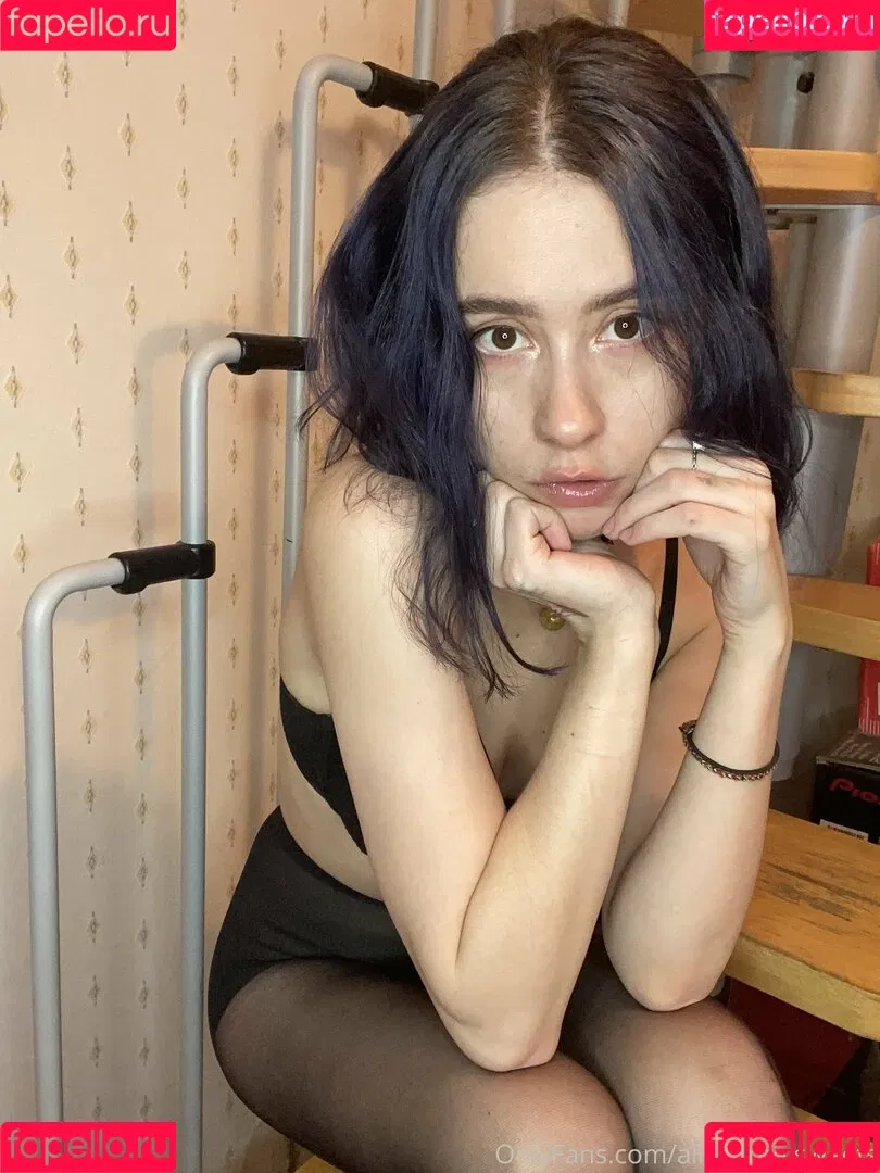 alice.free.sweets Onlyfans Photo Gallery 