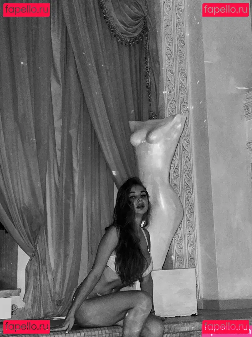 yaadashulya Onlyfans Photo Gallery 