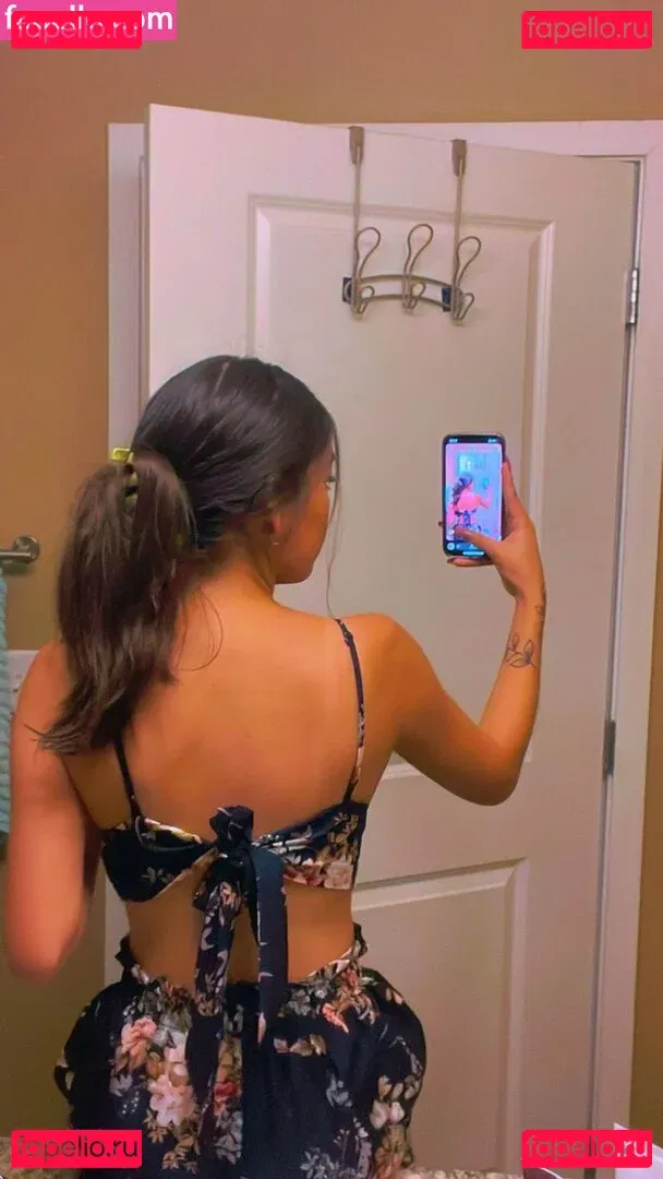 Nizhoni Begaye Onlyfans Photo Gallery 