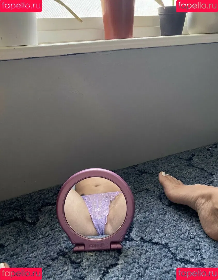 lavenderalien Onlyfans Photo Gallery 