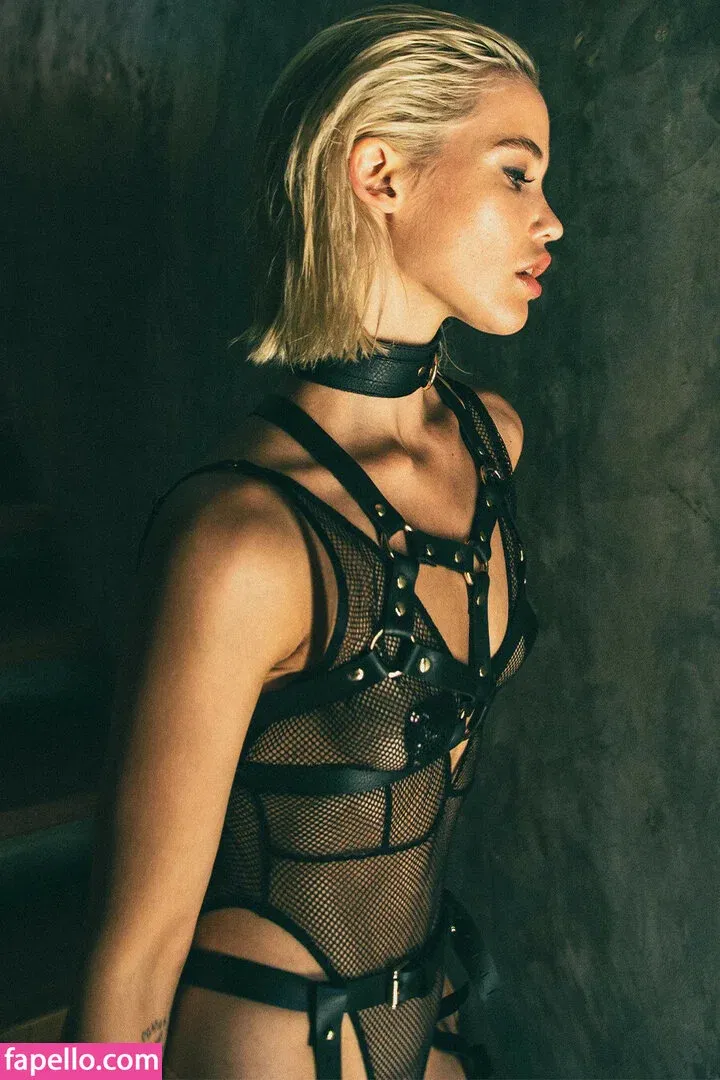 Isha Van Dijk Onlyfans Photo Gallery 