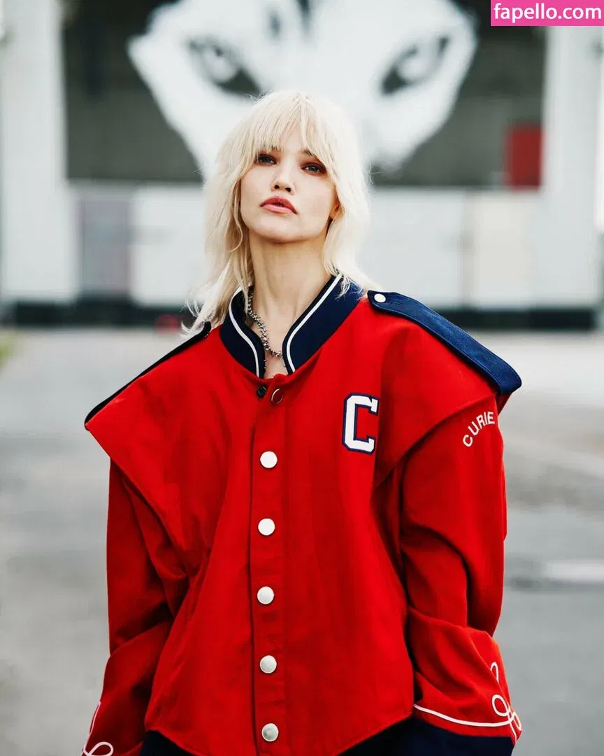 Isha Van Dijk Onlyfans Photo Gallery 