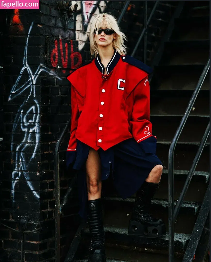 Isha Van Dijk Onlyfans Photo Gallery 