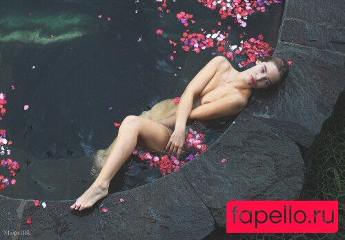 Isha Van Dijk Nude Onlyfans Photo 32