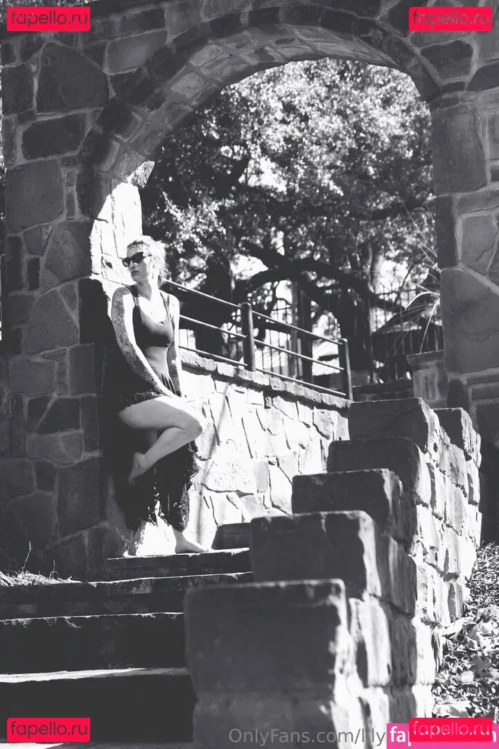 lilymonsterfree Onlyfans Photo Gallery 