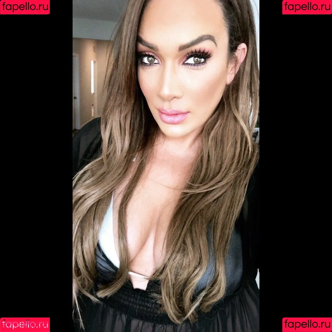 Lina Fanene Onlyfans Photo Gallery 