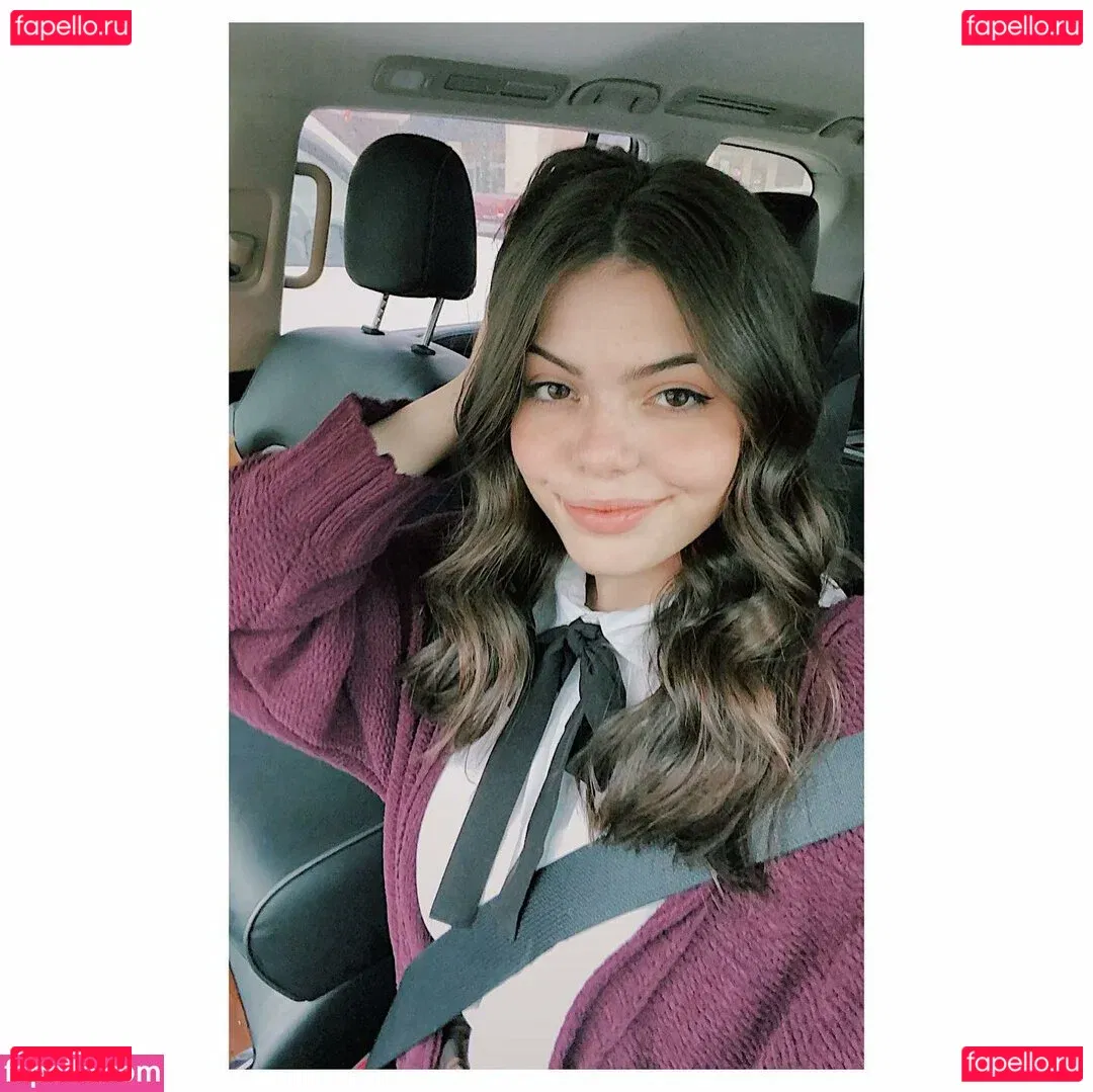 madelyn.whitehead Onlyfans Photo Gallery 