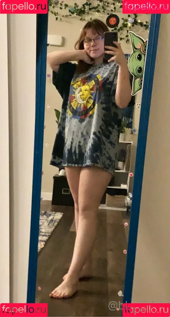 bbygirlviv Onlyfans Photo Gallery 
