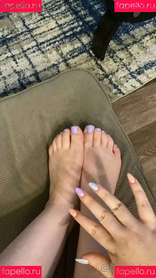 bbygirlviv Onlyfans Photo Gallery 