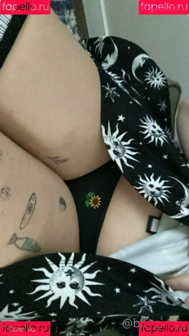 bbygirlviv Onlyfans Photo Gallery 