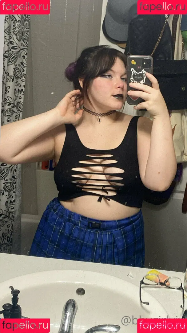 bbygirlviv Onlyfans Photo Gallery 