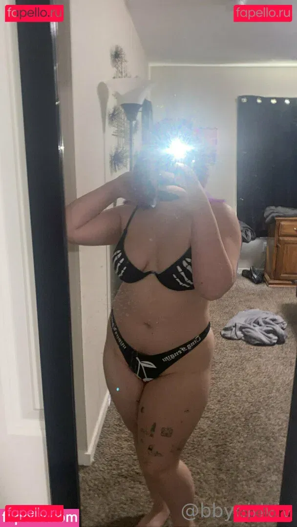 bbygirlviv Onlyfans Photo Gallery 