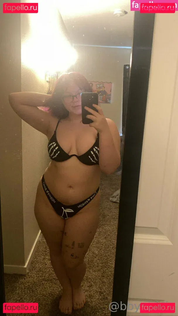 bbygirlviv Onlyfans Photo Gallery 