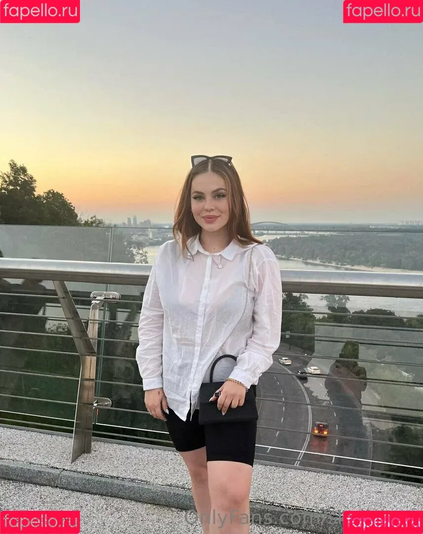 skyli_kerr Onlyfans Photo Gallery 