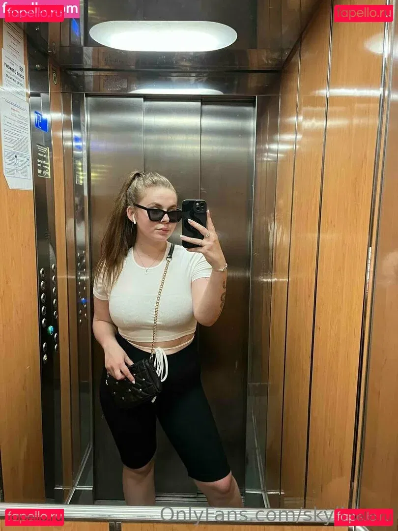 skyli_kerr Onlyfans Photo Gallery 