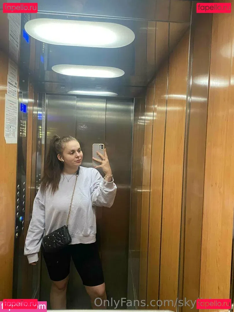 skyli_kerr Onlyfans Photo Gallery 