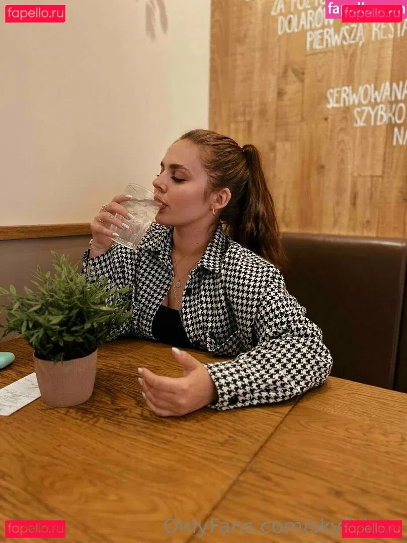 skyli_kerr Onlyfans Photo Gallery 