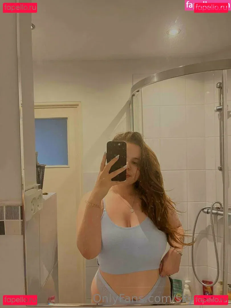 skyli_kerr Onlyfans Photo Gallery 