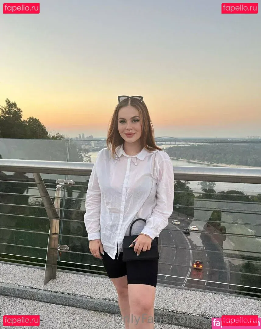 skyli_kerr Onlyfans Photo Gallery 