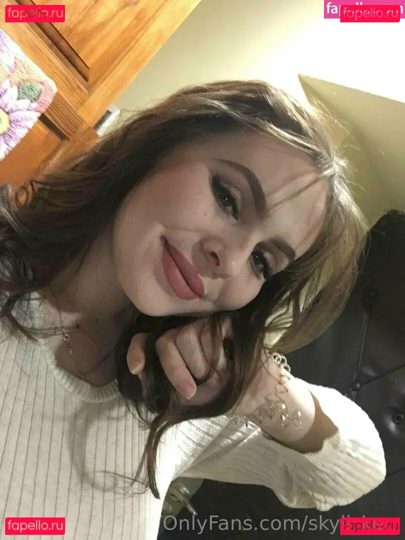 skyli_kerr Onlyfans Photo Gallery 