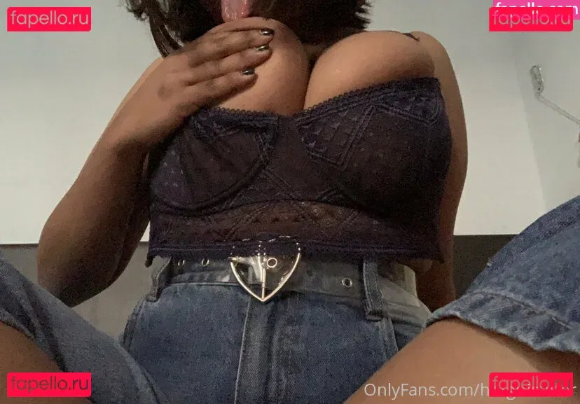 hotgirlsuffer Onlyfans Photo Gallery 