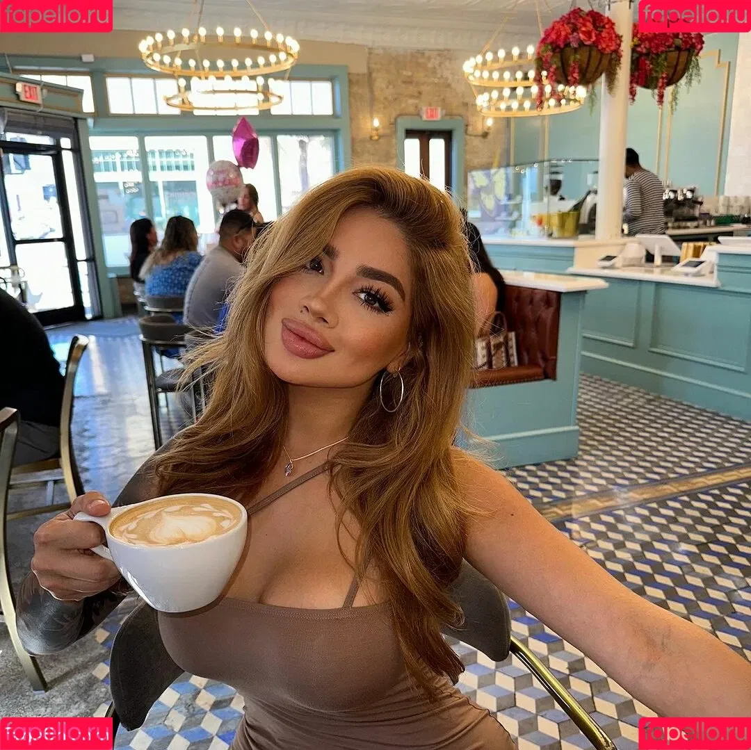 Zamira Garfias Onlyfans Photo Gallery 