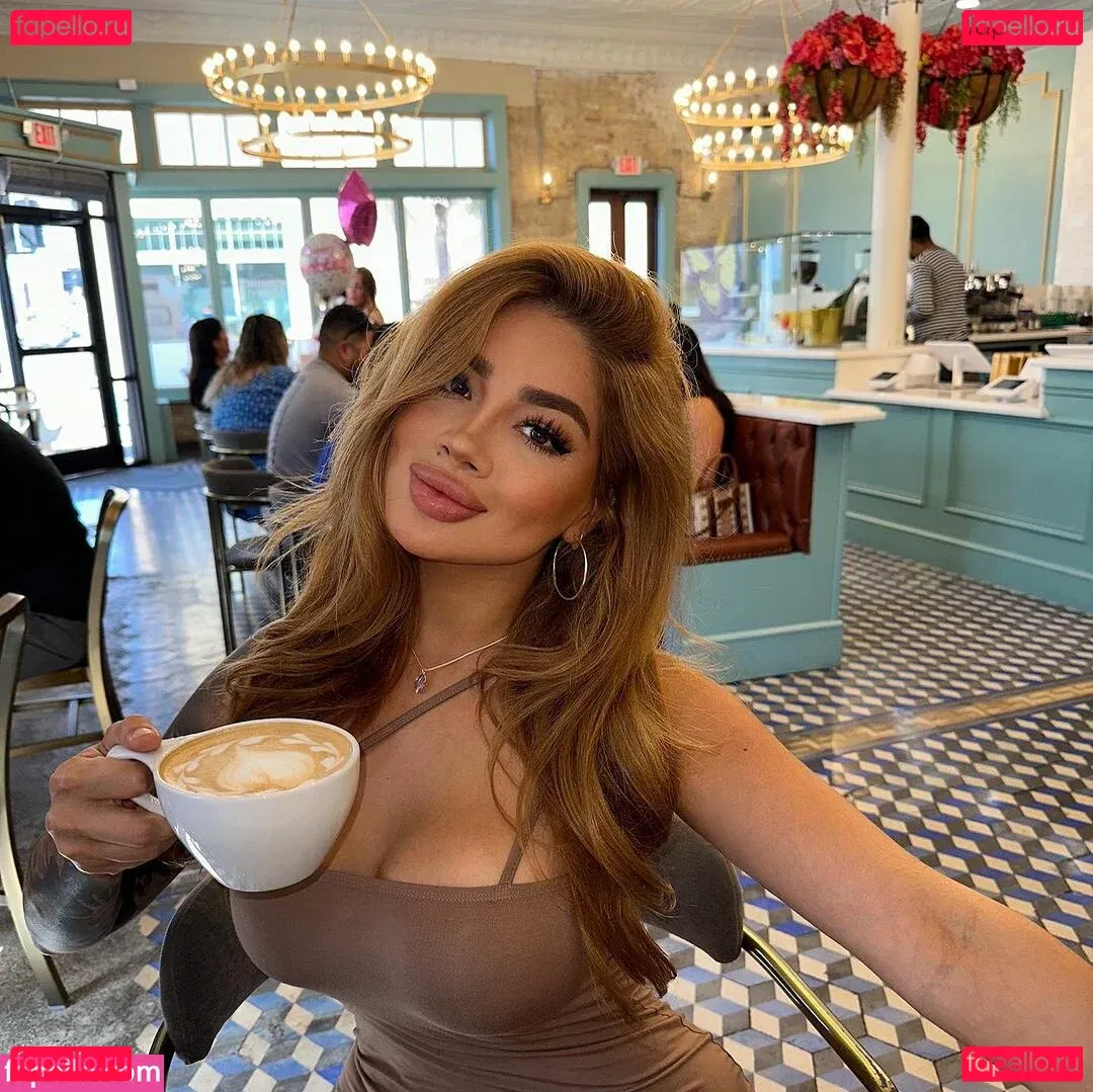 Zamira Garfias Onlyfans Photo Gallery 