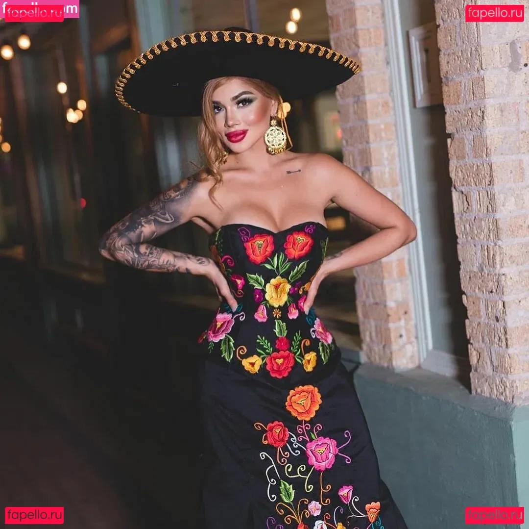 Zamira Garfias Onlyfans Photo Gallery 