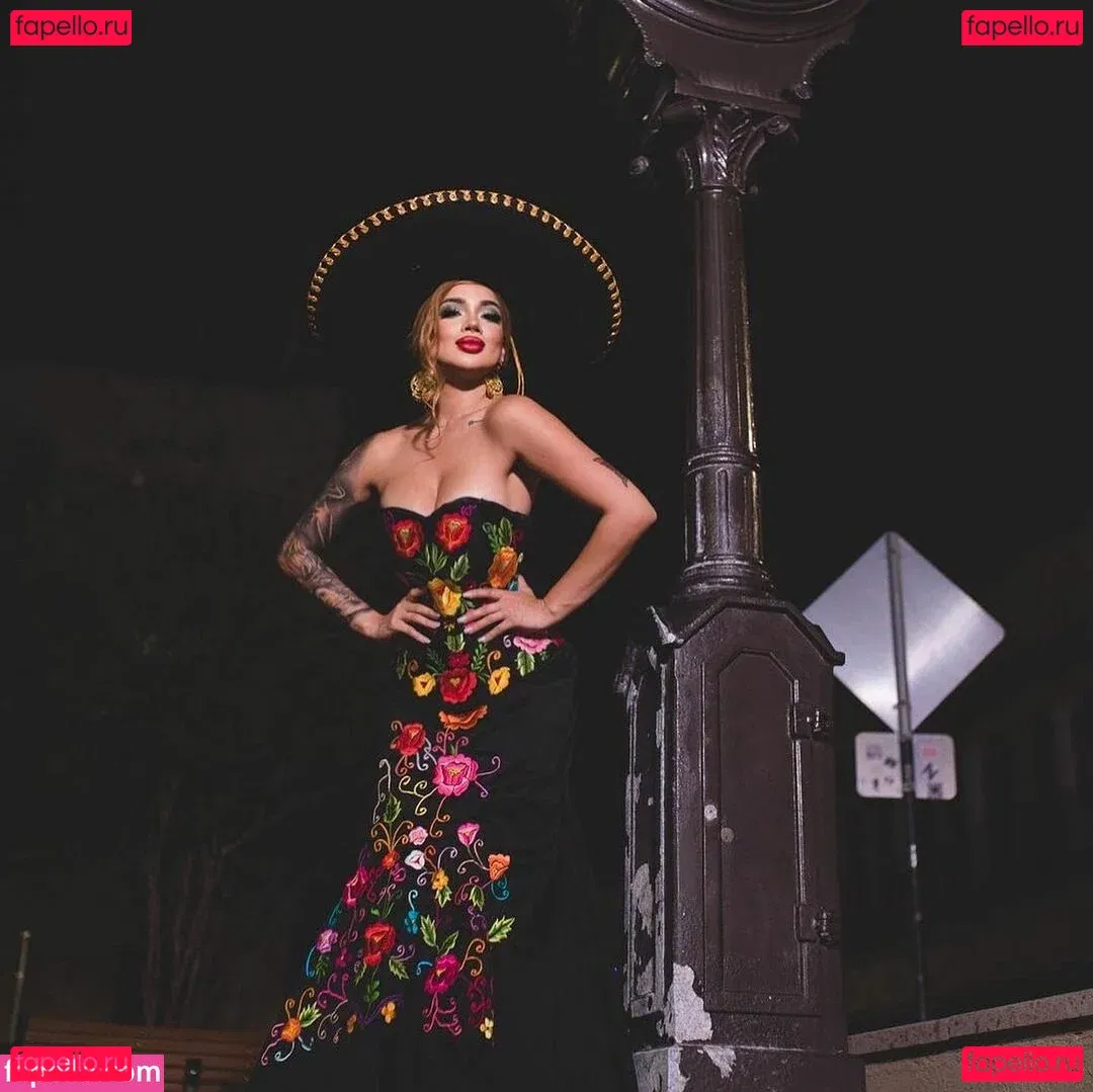 Zamira Garfias Onlyfans Photo Gallery 