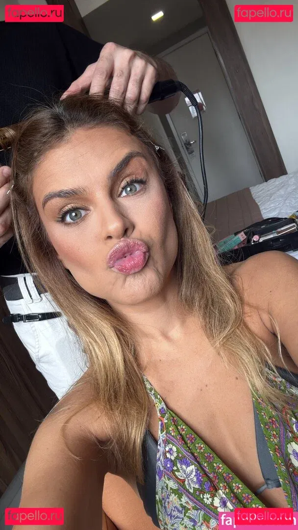 Paloma Bernardi Onlyfans Photo Gallery 