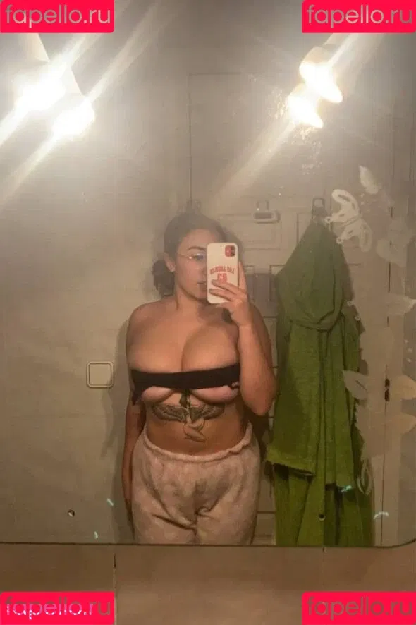 Noemi123130 Onlyfans Photo Gallery 