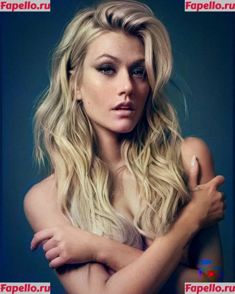 Katherine McNamara Onlyfans Photo Gallery 