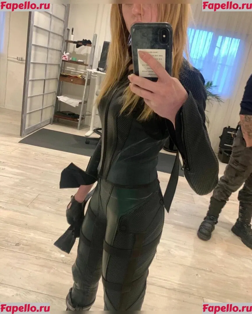 Katherine McNamara Onlyfans Photo Gallery 