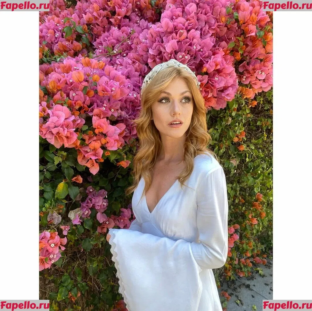 Katherine McNamara Onlyfans Photo Gallery 