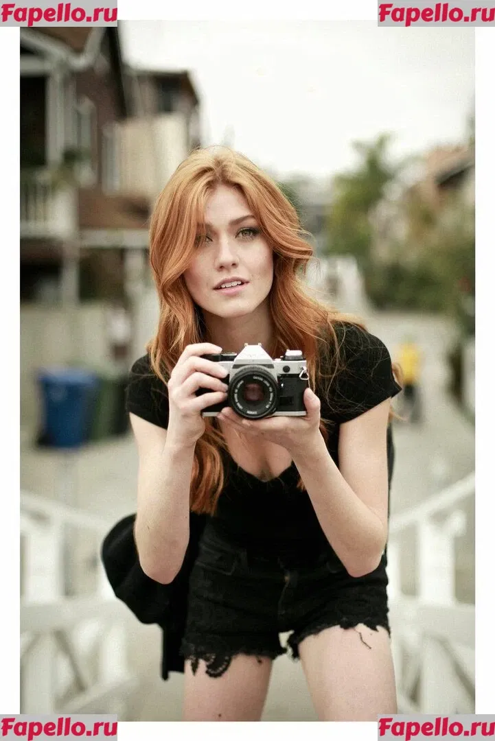 Katherine McNamara Onlyfans Photo Gallery 