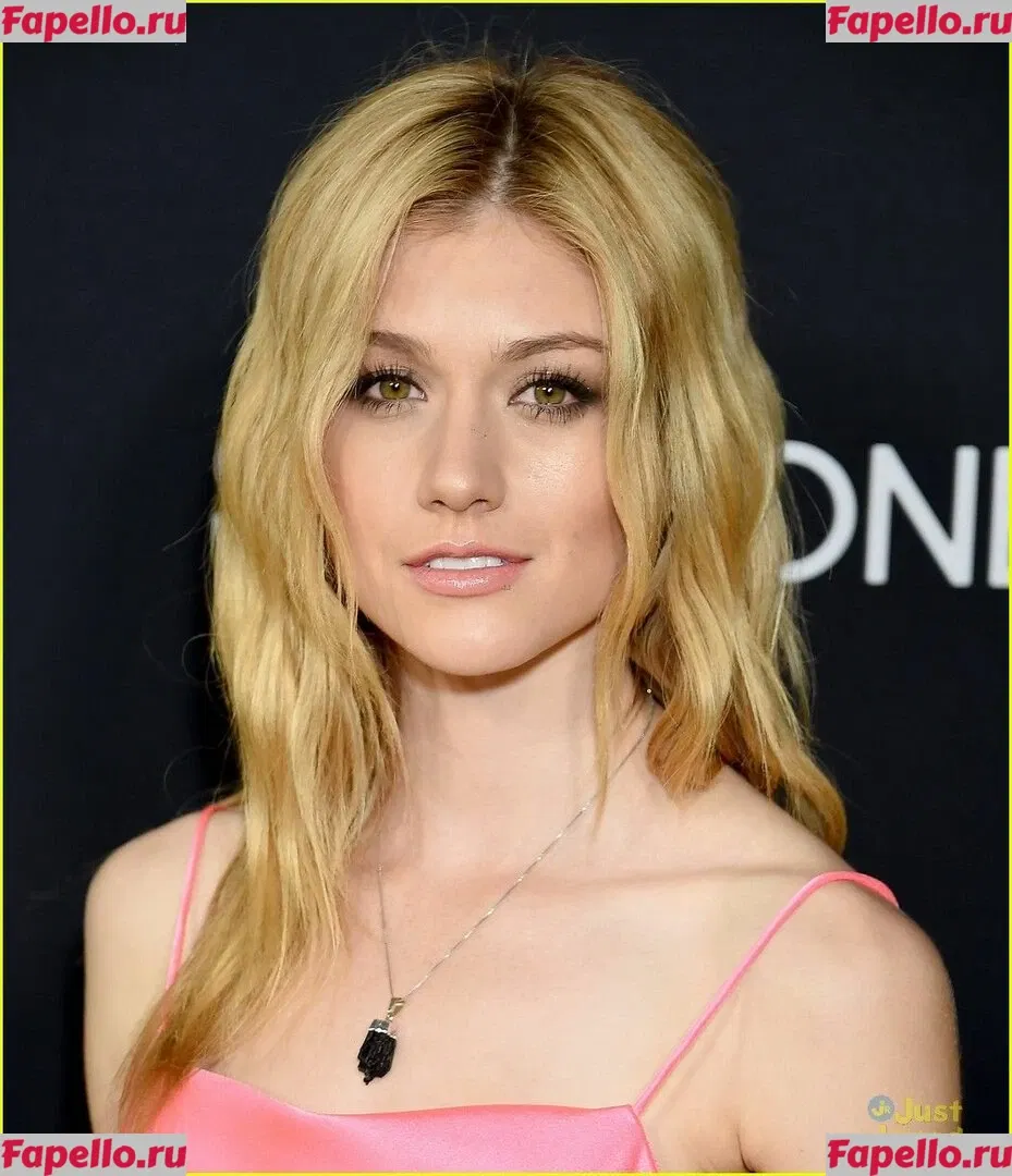 Katherine McNamara Onlyfans Photo Gallery 