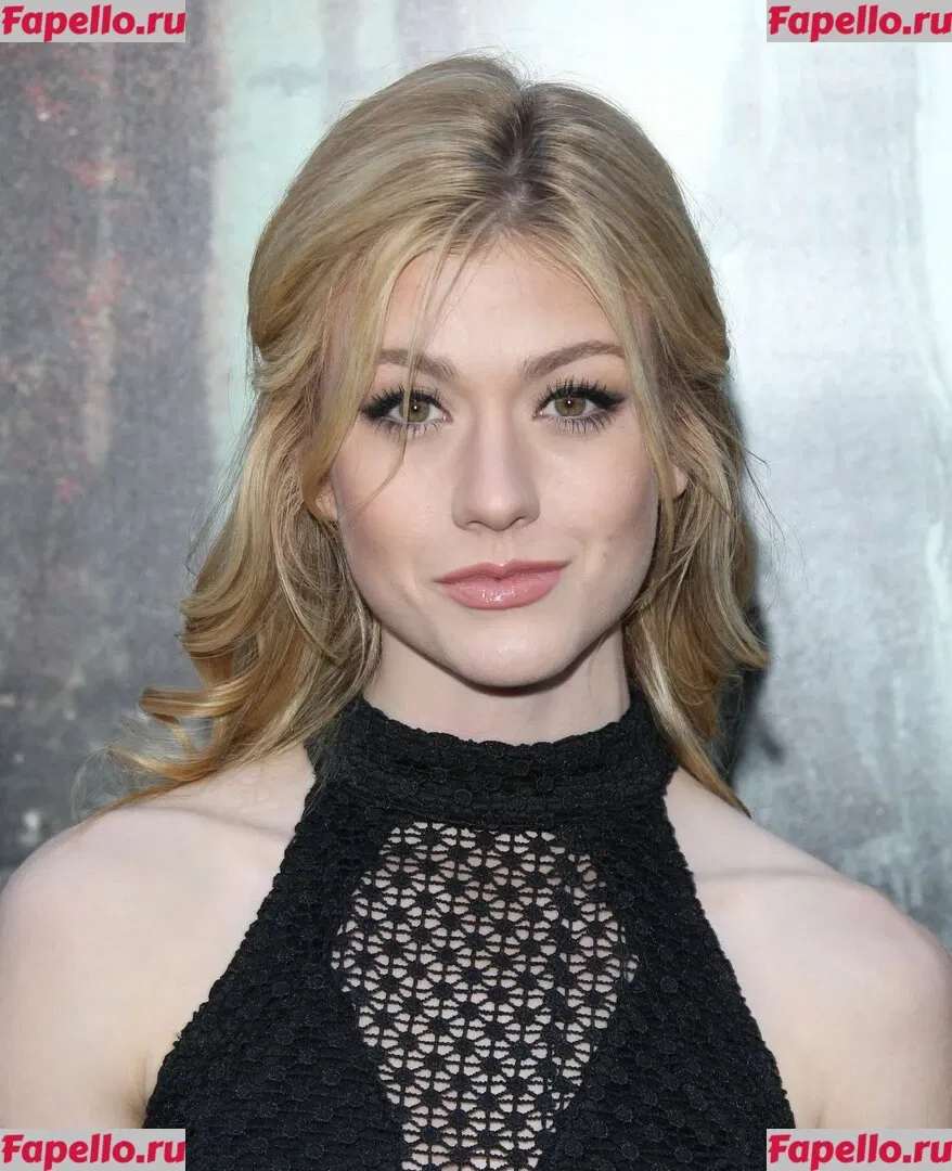 Katherine McNamara Onlyfans Photo Gallery 