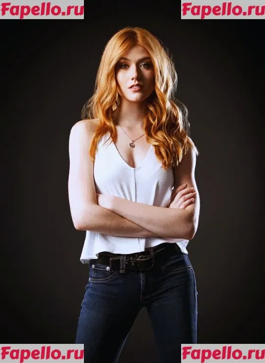 Katherine McNamara Onlyfans Photo Gallery 