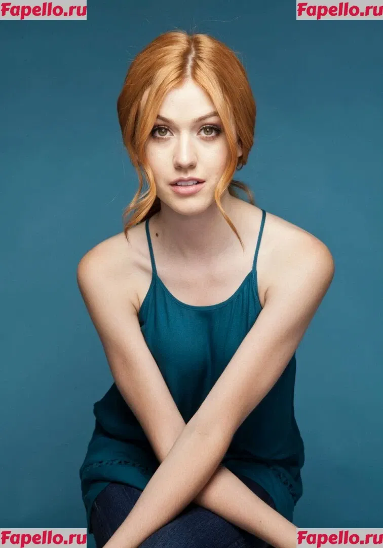 Katherine McNamara Onlyfans Photo Gallery 