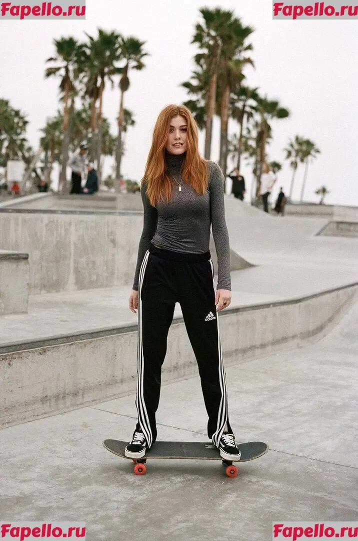 Katherine McNamara Onlyfans Photo Gallery 