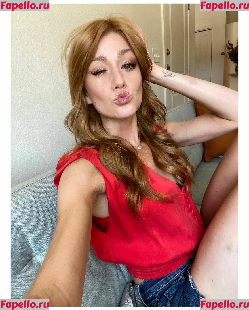 Katherine McNamara Onlyfans Photo Gallery 