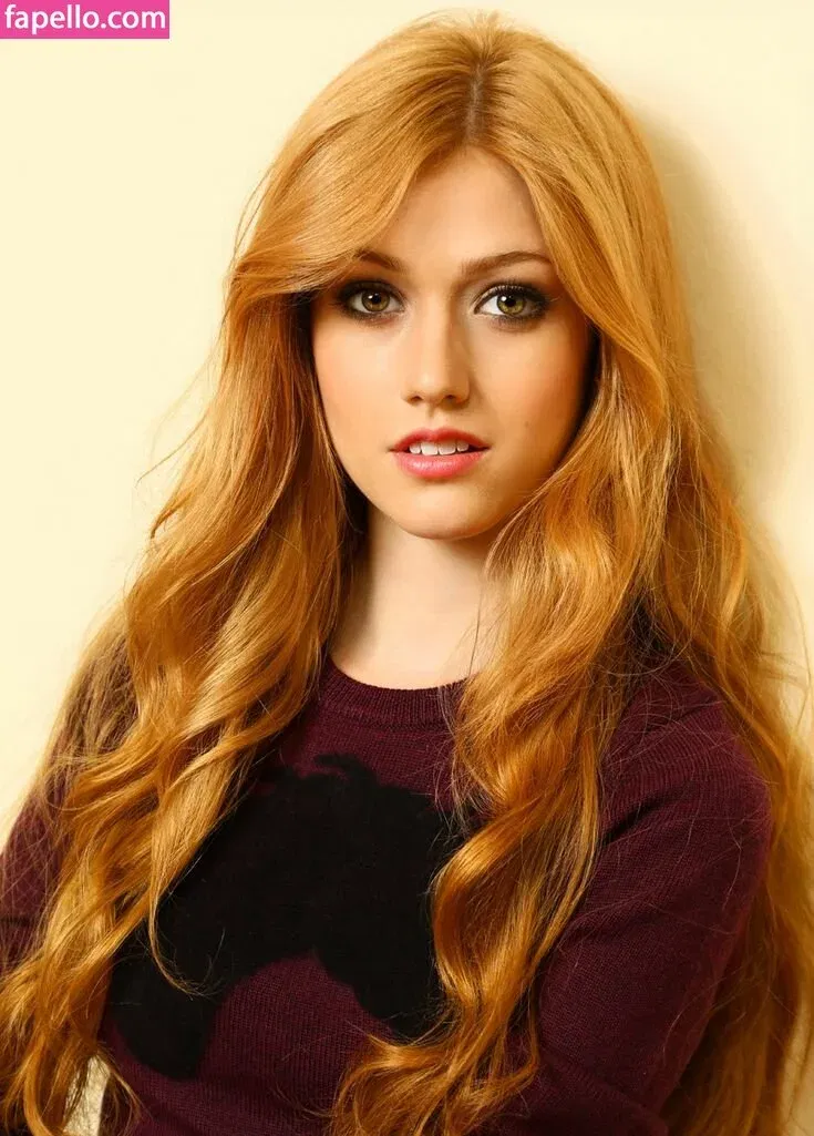 Katherine McNamara Onlyfans Photo Gallery 