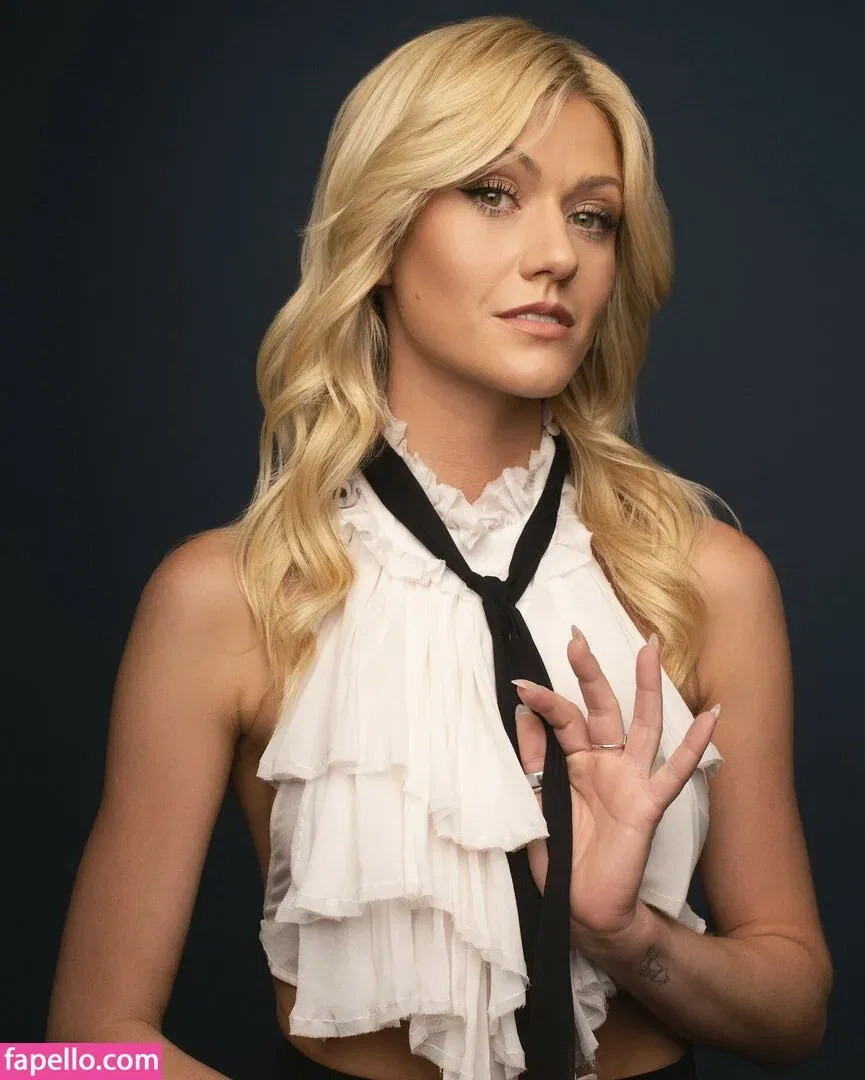 Katherine McNamara Onlyfans Photo Gallery 
