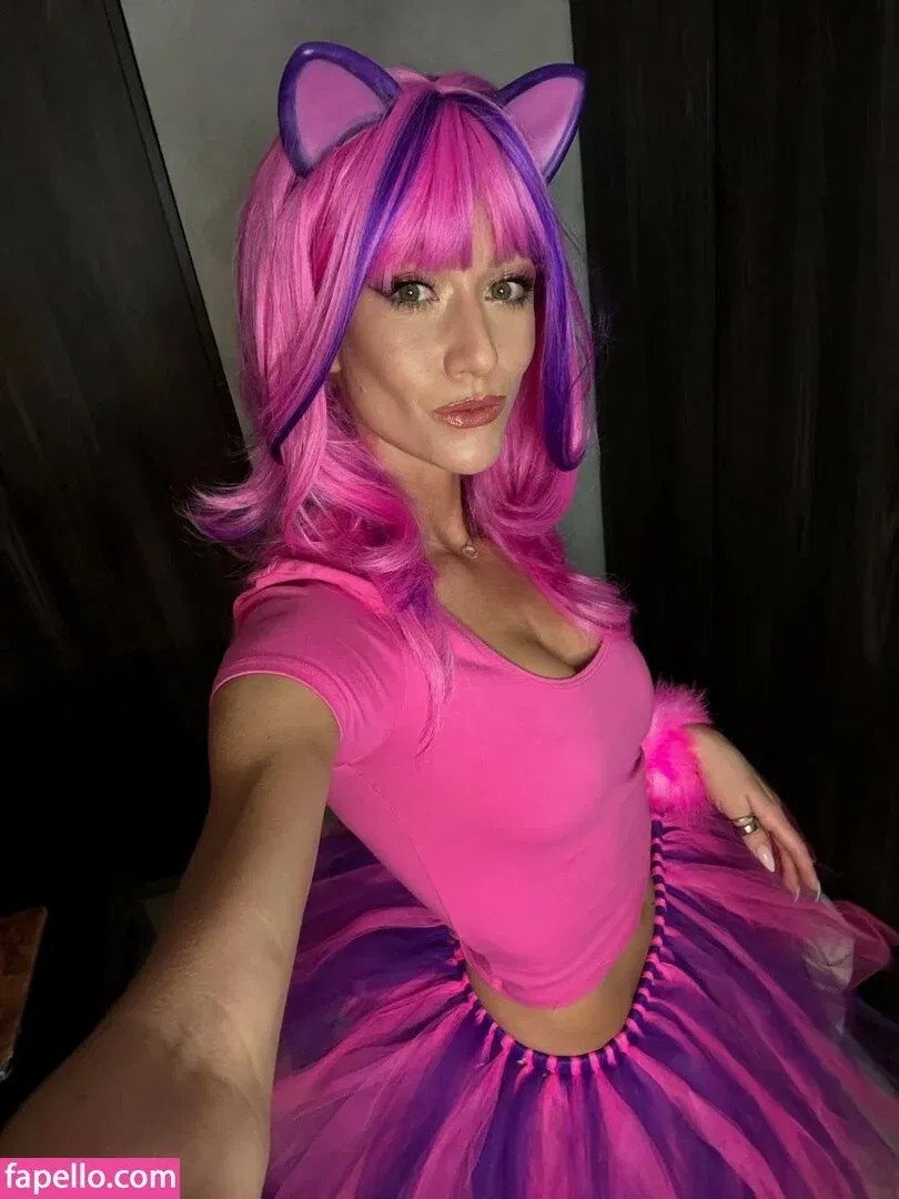 Katherine McNamara Onlyfans Photo Gallery 